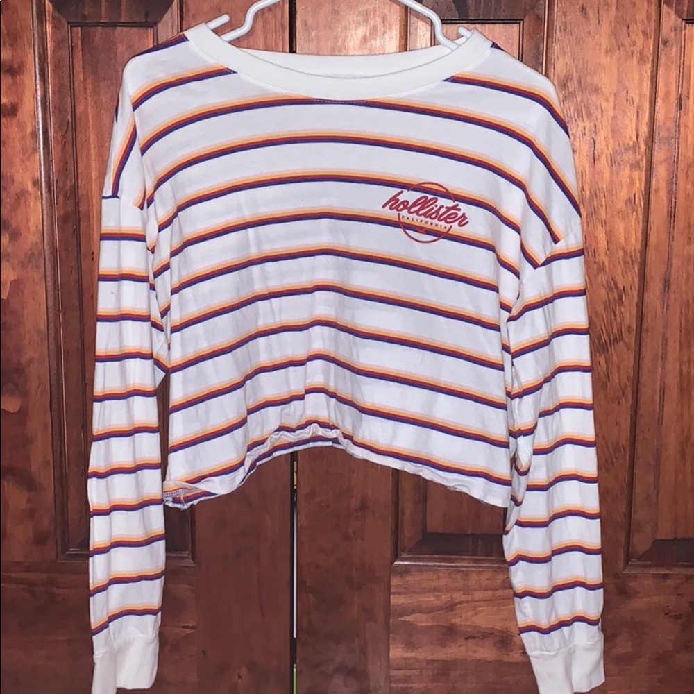 cropped Hollister long sleeved shirt